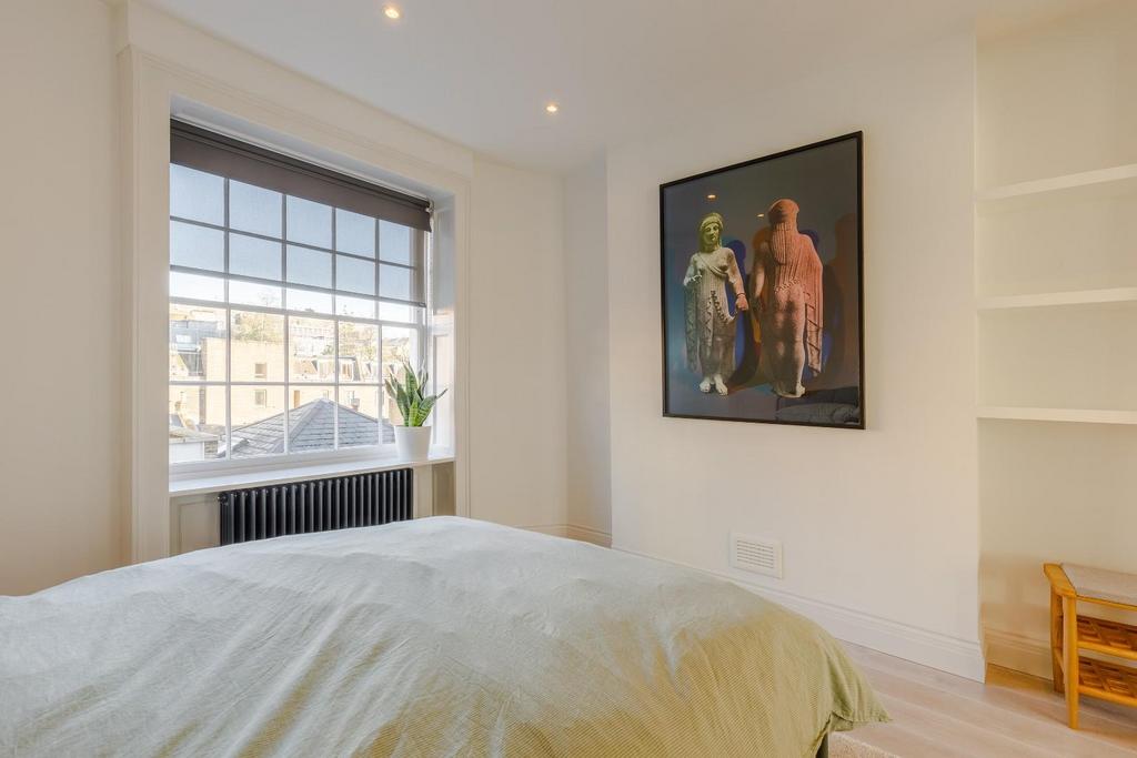 Bedroom (2).jpg