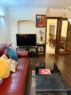 2 bedroom terraced house to rent, Edgware HA8