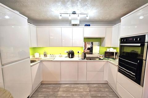 2 bedroom block of apartments for sale, Solsbro Road, Torquay, TQ2 6QA