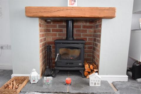 3 bedroom semi-detached house for sale, Stirling Avenue, Jarrow