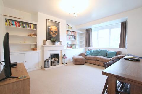 4 bedroom maisonette to rent, Richmond Road, London SW20