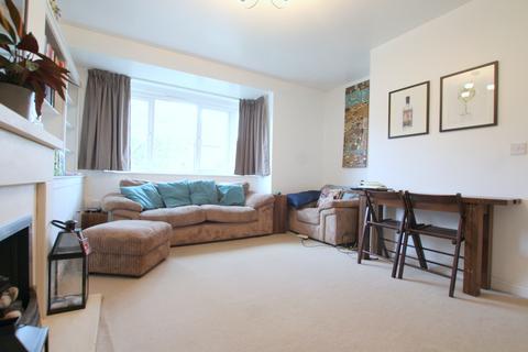 4 bedroom maisonette to rent, Richmond Road, London SW20