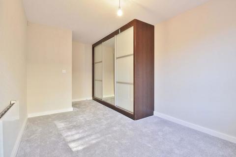 1 bedroom apartment for sale, Lanadron Close, Isleworth, Middlesex, TW7 5GB