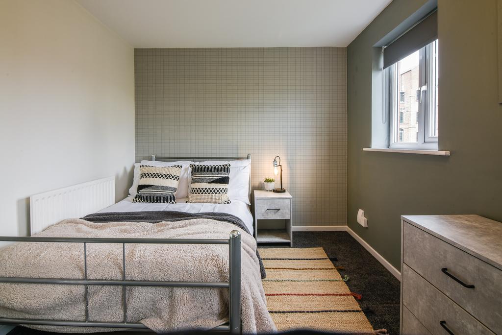 Bedroom (1)