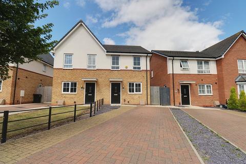2 bedroom semi-detached house to rent, Blue Coat Drive, Dudley DY2