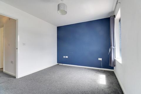 2 bedroom semi-detached house to rent, Blue Coat Drive, Dudley DY2