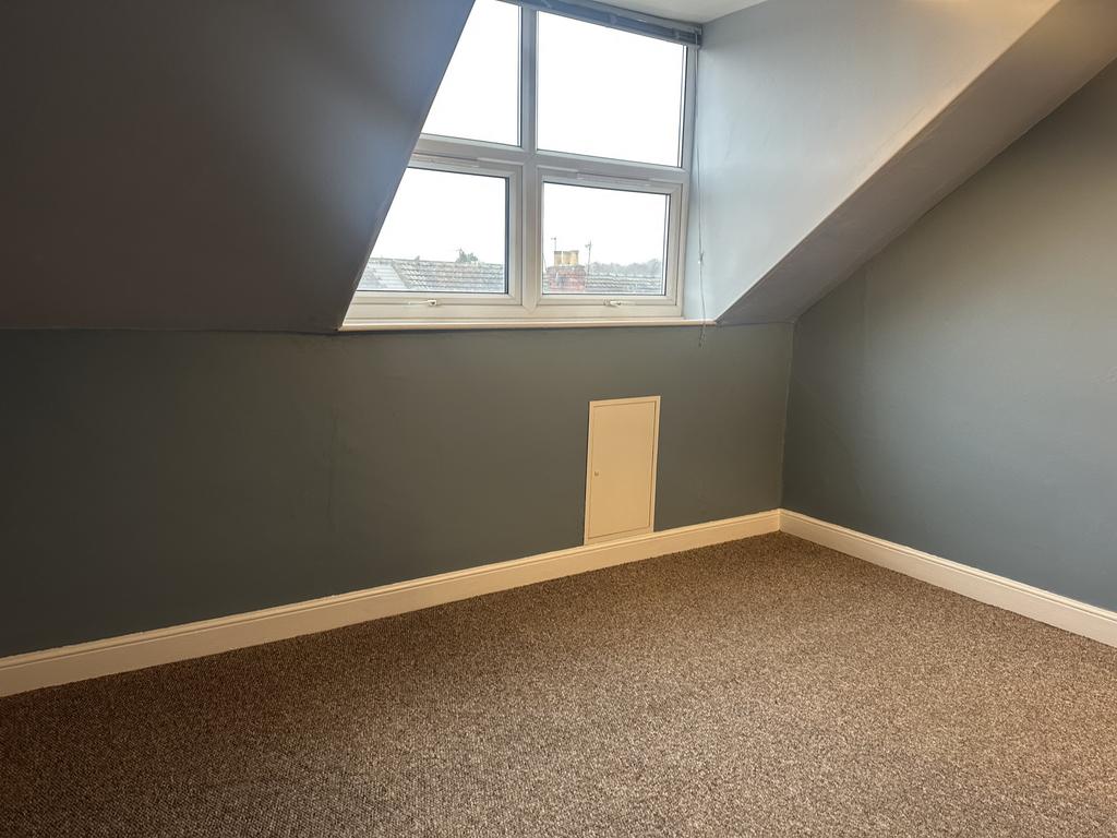 77 St Catherines Gro