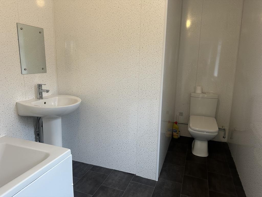 77 St Catherines Gro