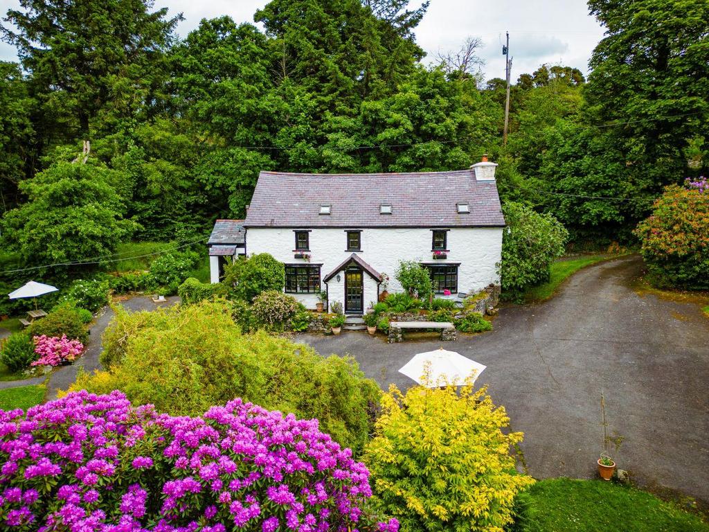 Main farmhouse