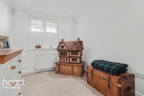 undefined, Broadway, Sheerness