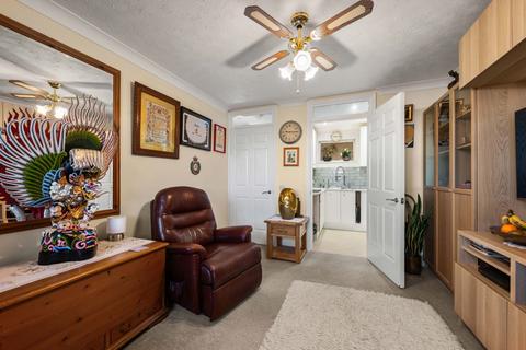 1 bedroom flat for sale, Willoughby Road, Boston, PE21