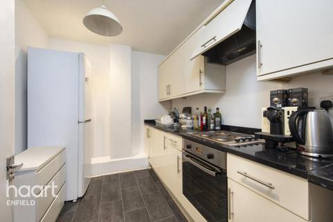 3 bedroom apartment to rent, Holloway Road, LONDON