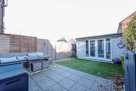 2 bedroom semi-detached house for sale, Icarus Avenue, Burgess Hill, RH15