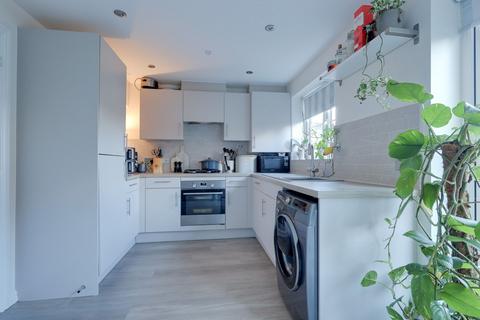 2 bedroom semi-detached house for sale, Icarus Avenue, Burgess Hill, RH15
