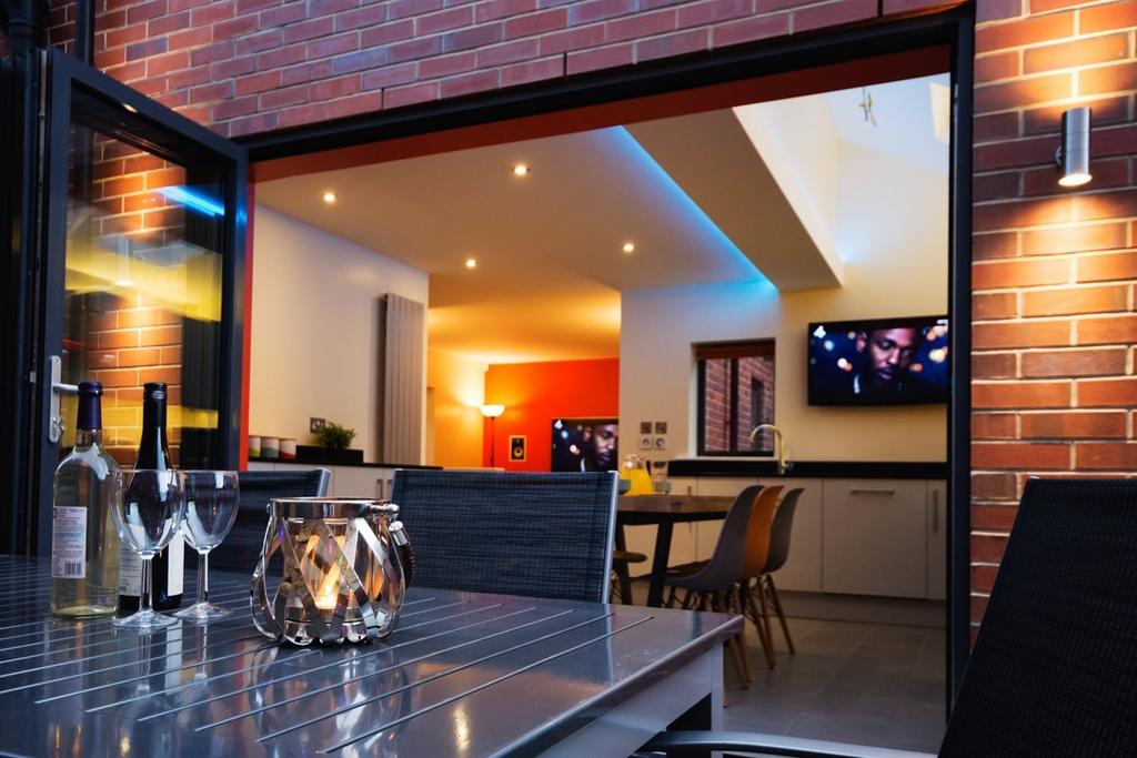 Flat4 8 Seely Rd Web-