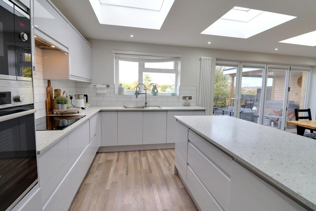Living/kitchen/dining area
