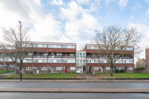 2 bedroom flat for sale, John Wilson Street, Woolwich, London, SE18