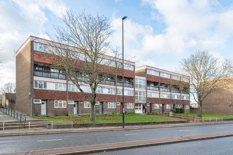 2 bedroom flat for sale, John Wilson Street, Woolwich, London, SE18