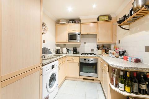 2 bedroom flat to rent, Kingston Road, Wimbledon, London, SW19