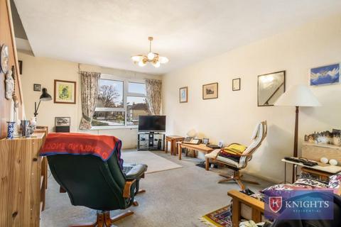 2 bedroom apartment for sale, Spencer Road, London, N17