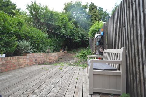2 bedroom flat to rent, Pascoe Road London SE13