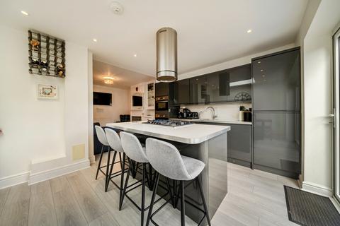 undefined, Woodside Crescent, Sidcup