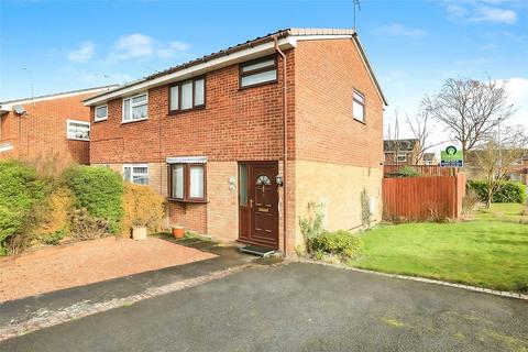 2 bedroom semi-detached house to rent, Hamble Grove, Wolverhampton WV6