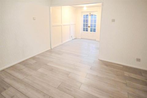 2 bedroom semi-detached house to rent, Hamble Grove, Wolverhampton WV6
