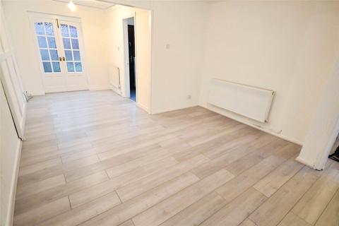 2 bedroom semi-detached house to rent, Hamble Grove, Wolverhampton WV6