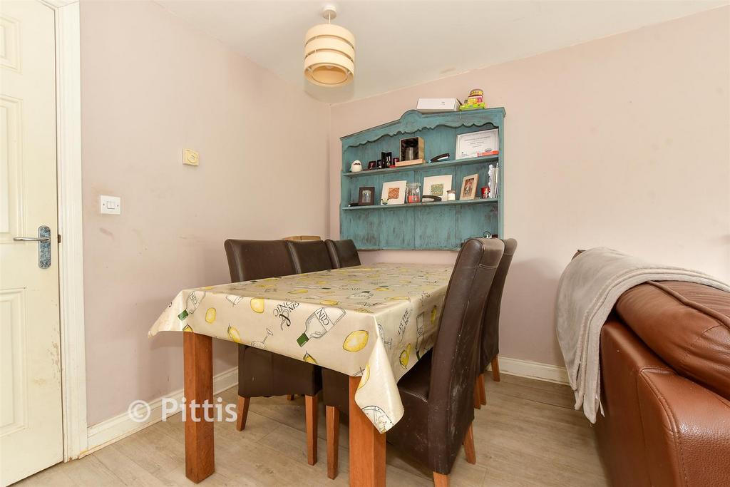 Lounge/ Dining Room