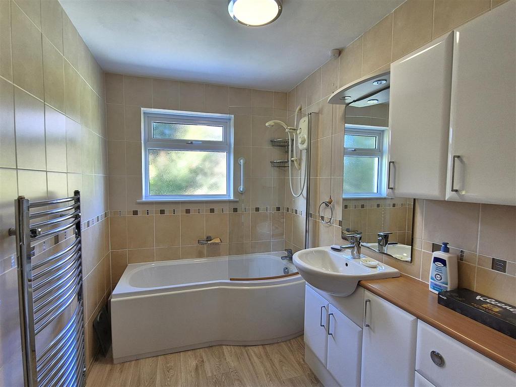 Bathroom .jpg