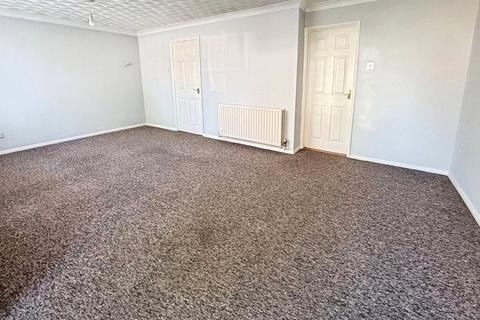 3 bedroom terraced house to rent, Sandleford Road, Havant, Hampshire, PO9