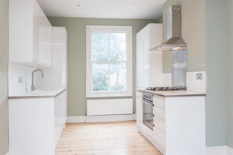 3 bedroom maisonette to rent, Sulgrave Road, Brook Green, London, W6
