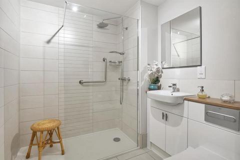 1 bedroom retirement property for sale, Outwood Lane, Chipstead, Coulsdon