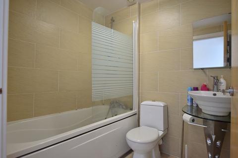 2 bedroom flat to rent, Hanover Street Quayside, Newcastle upon Tyne NE1