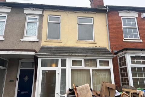 4 bedroom terraced house to rent, Arden Road, Smethwick