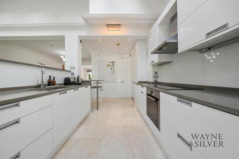 4 bedroom terraced house for sale, Hampstead Gardens, London NW11