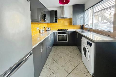 2 bedroom flat to rent, Park Road, Shanklin, Isle of Wight, PO37