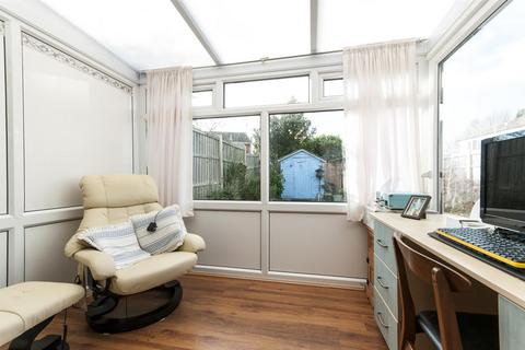 3 bedroom semi-detached house to rent, Lothian Place, Derby DE74