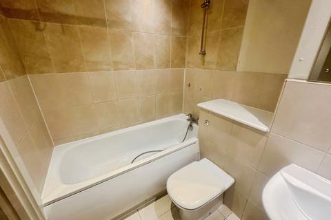 1 bedroom flat to rent, Queens Road, Nottingham, NG2