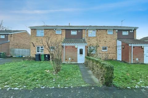 3 bedroom flat to rent, Rathbone Close, Bilston WV14