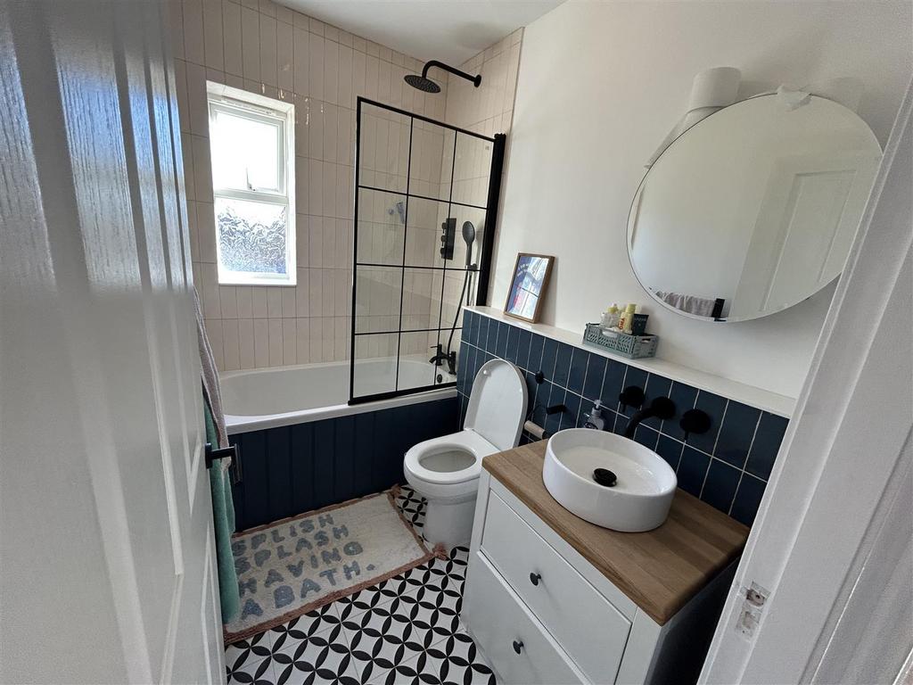 Bathroom.jpeg