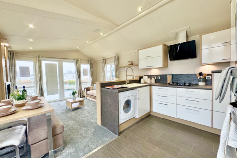 undefined, Lakeside Villa Willerby Robertsbridge Oaklands Holiday Park, Clacton-on-Sea CO16