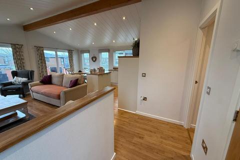 2 bedroom lodge for sale, Cambrian Horizon Bespoke Lodge (40ft x 20ft) 2017,  Maesmawr Farm Resort