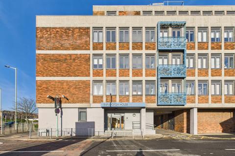 2 bedroom flat to rent, Burlington House, Swanfield Road, Waltham Cross, Hertfordshire, EN8 7FG