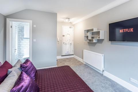 undefined, 129 St Michaels Road, Aldershot GU12