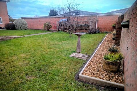 2 bedroom apartment to rent, fairmile road, Christchurch, BH23