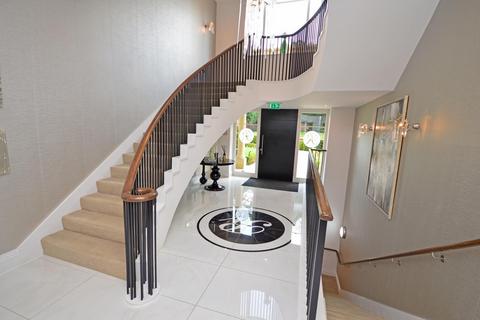 3 bedroom apartment for sale, Cockfosters road EN4