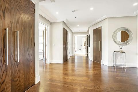 3 bedroom apartment for sale, Cockfosters road EN4