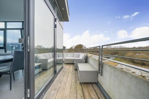 2 bedroom flat for sale, Newbury,  Berkshire,  RG14